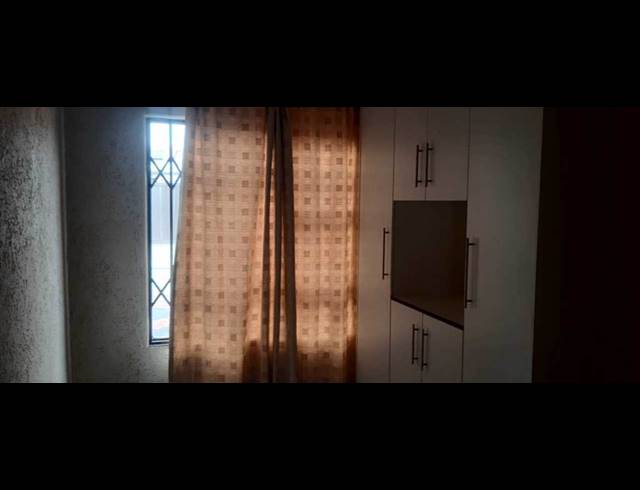 3 BEDROOM HOUSE FOR SALE IN MEREDALE